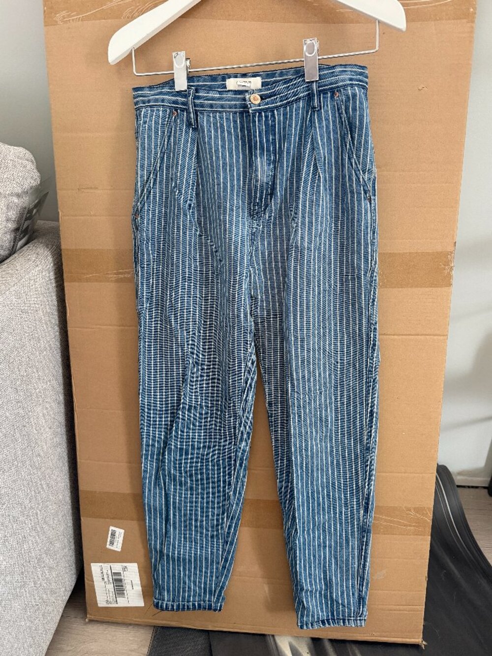 Forever 21 Blue & White Pinstripe Jeans Size 29